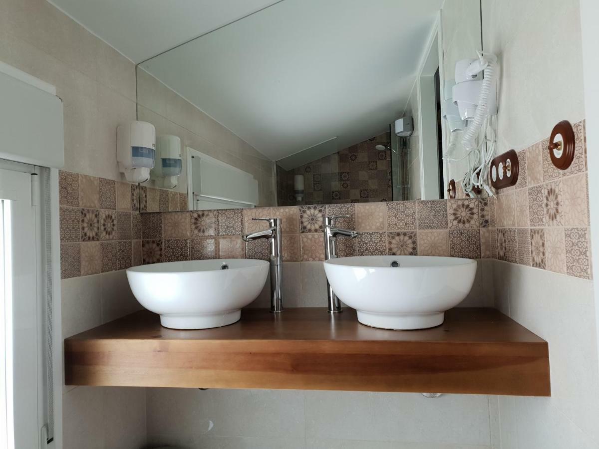 Apartamentos Hostal Cabañas Carboneras de Guadazaón Exterior foto